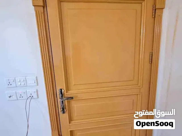ابواب خشب سويدي درجه اوالى ميرندي زان تيك طنب مقنواالعنوان صنعا ء جوار بيت عبده ربه عصر سنديا