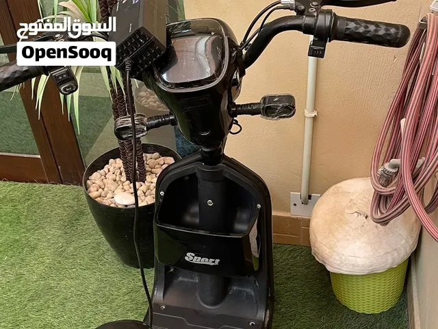 للبيع سكوتر كهربائي  من شركة mengma بطارياته جدد For sale E-bike Scooter