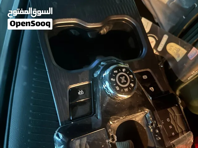 للبيع قطع غيار داخلية جيتور تي 1 جديده لم تستخدم من اول يوم طلعت من وكاله تم التبديل