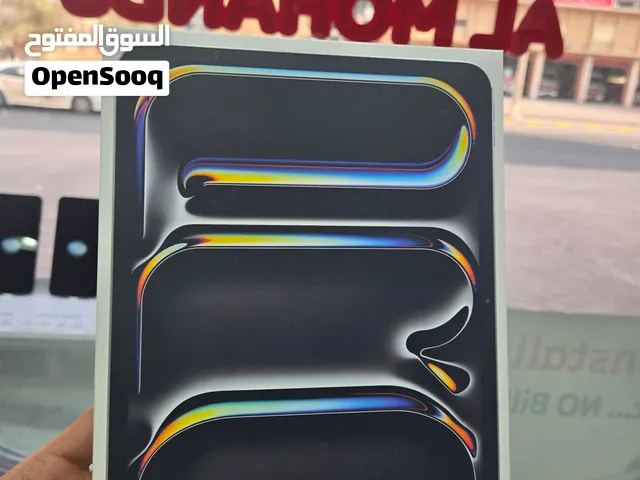 ايباد برو 11انش m5 واى فاى وشريحه 256 gb كفالة الفا استور