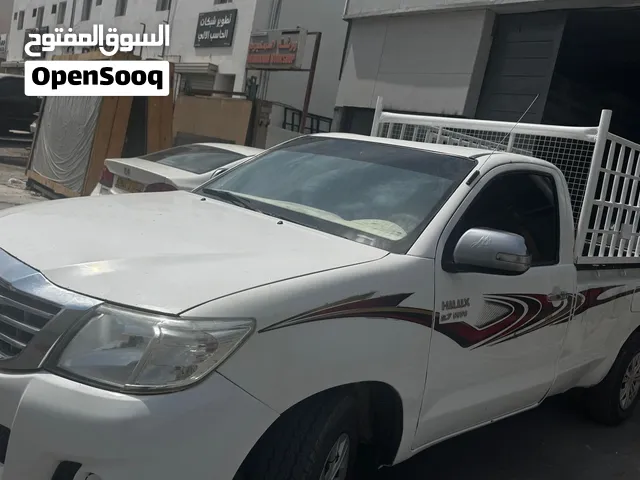 PickUp Toyota in Muscat