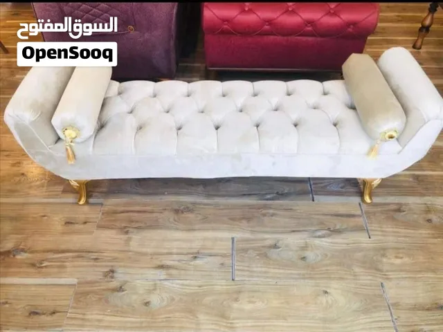شازلون شغل درجة اولى   طول 150 سم عرض 55 سم  مع كوشات عدد 2 هديه