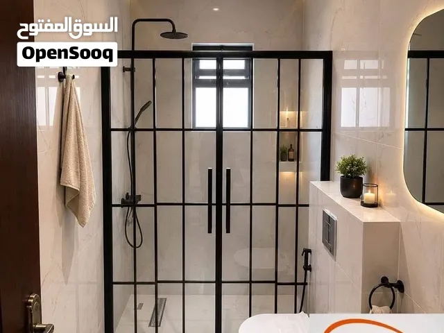 القاطع الثابت 45 اسود وسلفر والشاور 80دينار شامل التركيب  شاورات_البوكس_شور_قاطع_زجاج