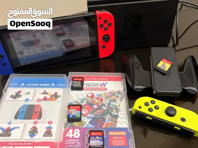 جهاز نينتندو سويتش (Nintendo Switch) بحالة ممتازة مع ملحقات وألعاب متنوعة للبيع