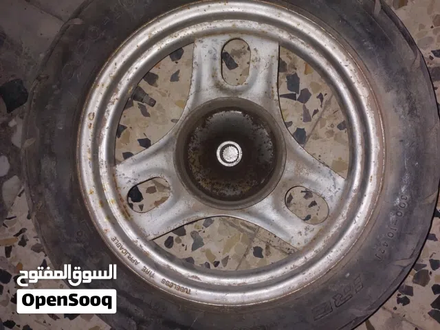 السلام عليكم زوز قومات عجلتين هوندا للبيع كاملة مقاس3.00-10 بجودة ممتازة ومتانه عاليه
