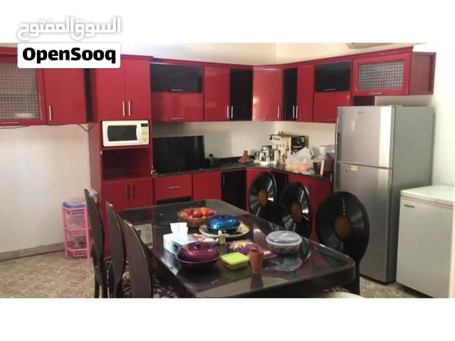 مطبخ راقي وجميل مستعمل للبيع