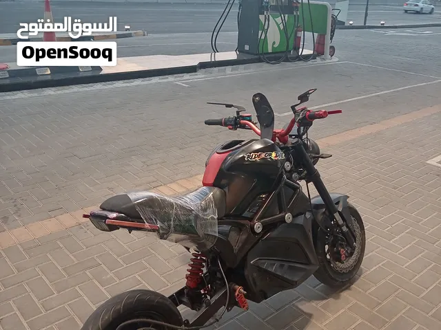 72V fast electric bike very good motor, and battery with new charger and mirrors