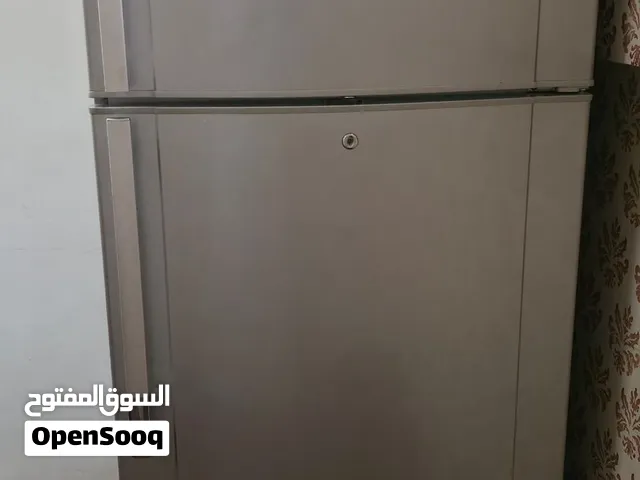 للبيع: ثلاجة نيكاي (Nikai) كبيرة الحجم500 لتر نظيفه جداً لايوجد اي عيوب استهلاك 175 وات