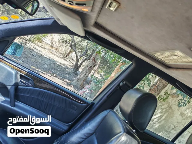مرسيدس E230 بنزين avant-garde دهان الشركة