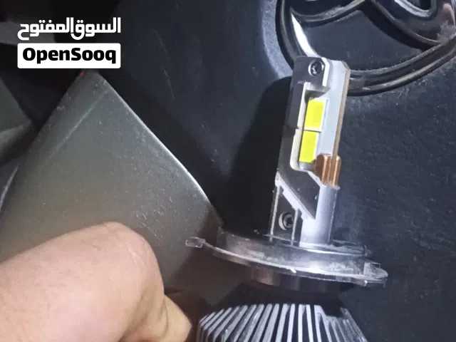 زنون يمن ماكس مدمجة ضوء عالي وواطي