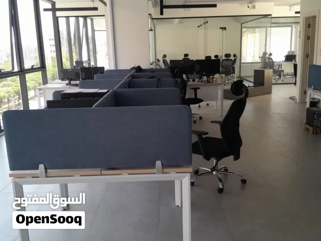 مكتب تجاري فاخر جدا يصلح لشركة Call Center بمواصفات مميزة وواجهة فاخرة ref:  16207