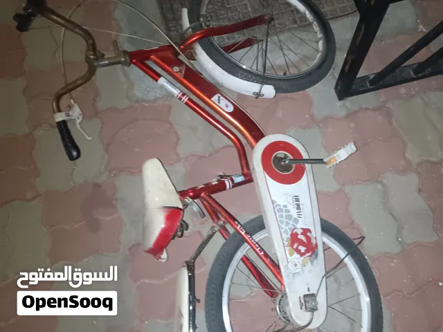 دراجة هوائية نضيف شبه جديد ولا يشتكي من شي