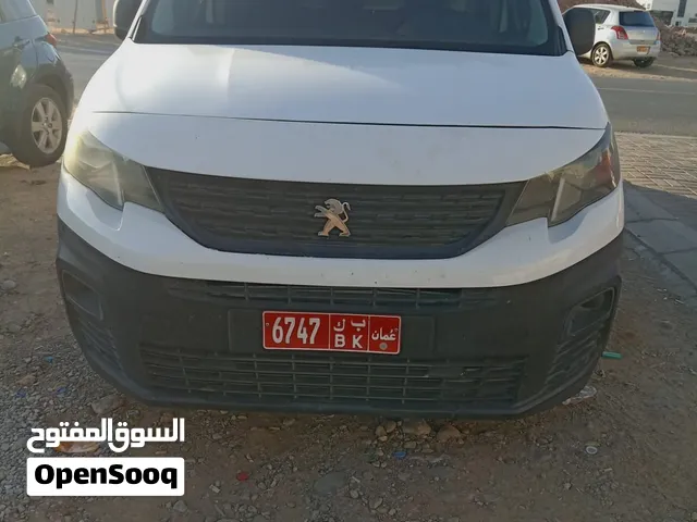 بيجو تلاجه