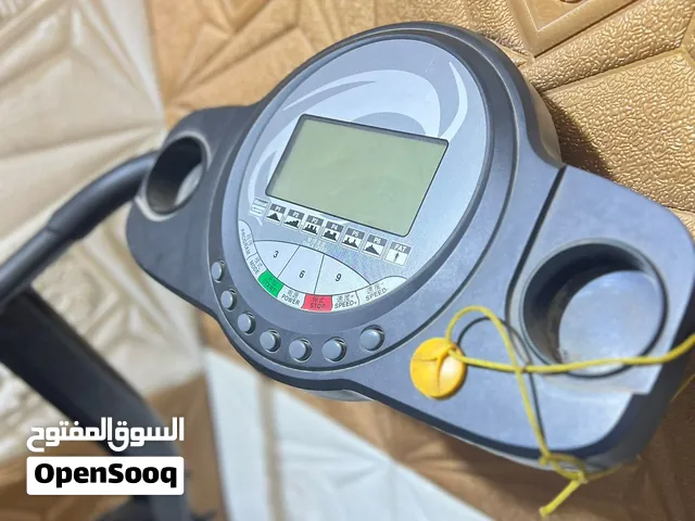 جهاز جري رياضي كهربائي مستعمل فتره قليله ومابي اي خلل يشتغل وسعره 150 وبي مجال والاستفسار على الرقم