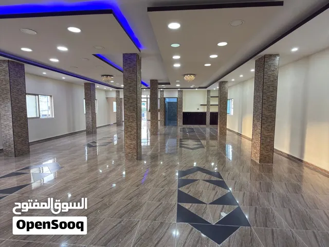 موقع للإيجار تجاري حرفي ومراكز خدمية ومستودعات بمساحة 170 متر