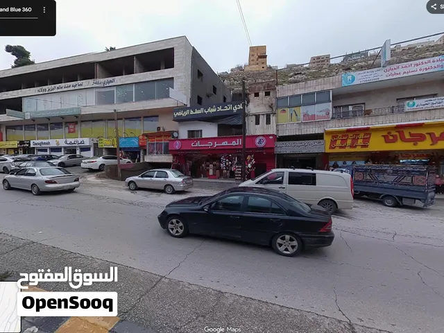 دونم في السلط نقب الدبور. اطلالة دائمة على السلط والفحيص. على شارعين قريب من كل الخدمات