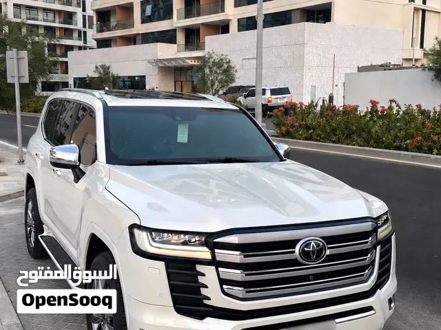 Used Toyota Land Cruiser in Abu Dhabi