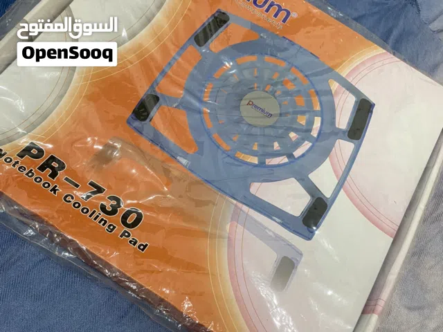 طاولة لاب توب مع مروحة
