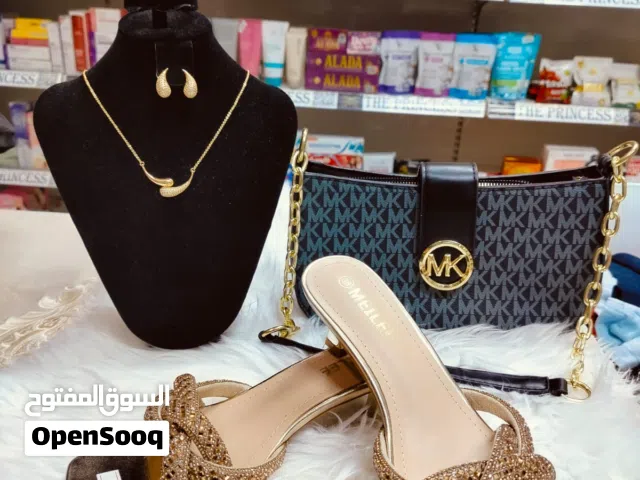 حقائب ماركات عالمية