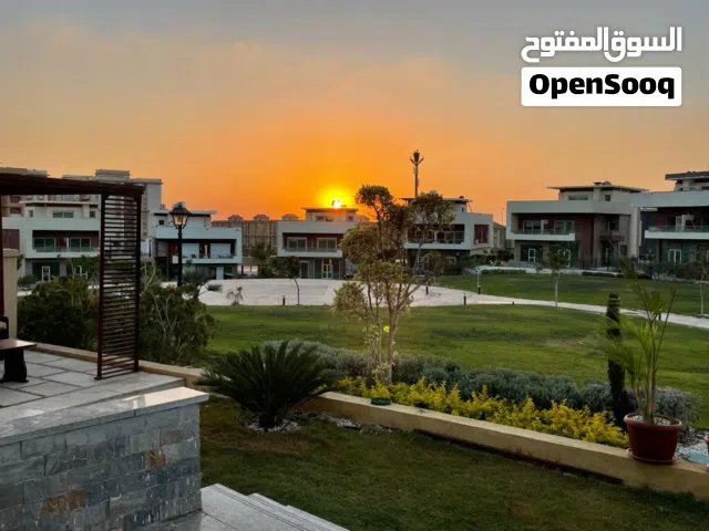 للايجار اليومى فيلا مفروشة فاخرة بكبموند جاردينيا سيتى عند مول سيتى سنتر الماظة ( السعر يومى)