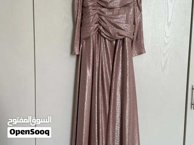 فستان عرس استخدام مره واحده للبيع