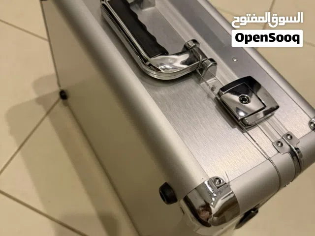 حقيبة كبيرة للمكياج