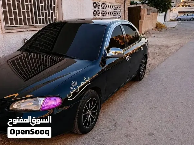 هونداي افانتي 1996 قير عادي السيارة فل نظافة