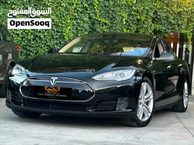 Tesla Model S85 2015 تسلا موديل س 2015