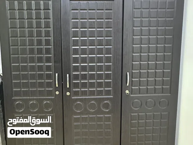كبت ملابس: مميز بحالة ممتازة