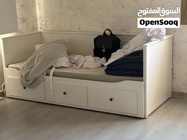 سرير استخدام خفيف سبب البيع النقل