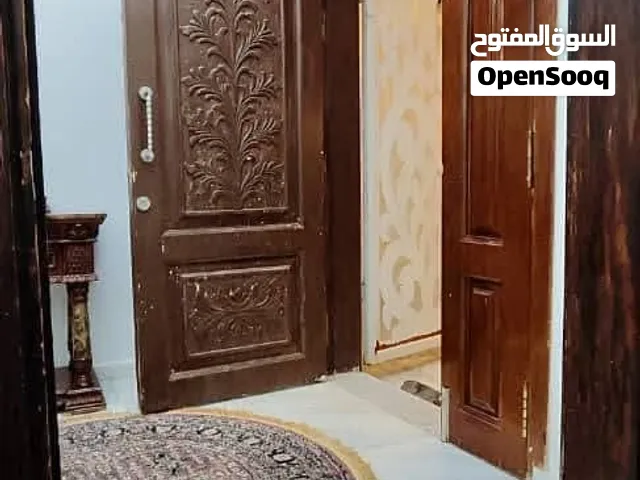 للبيع مبنى في الحميضة على الريسئ امام بركن على شارعين