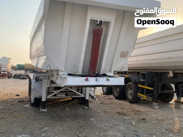 للبيع صندوق قلاب بحاله الوكاله