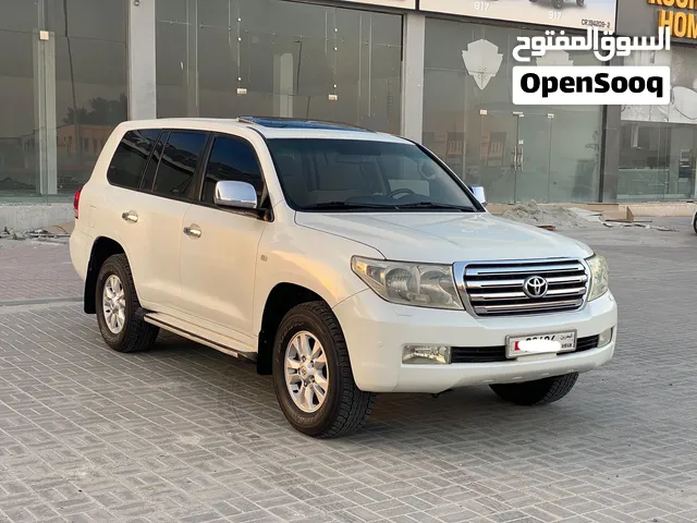Toyota Land Cruiser GX-R 2010 (White)