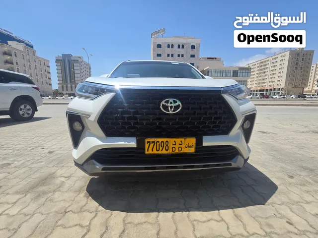 TOYOTA VELOZ 2025 7 seats. تويوتا فيلوز 2025 7 مقاعد