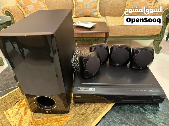للبيع مسرح منزلي LG نظيف جدا