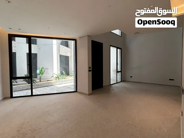 1 m2 4 Bedrooms Villa for Rent in Mubarak Al-Kabeer Messila