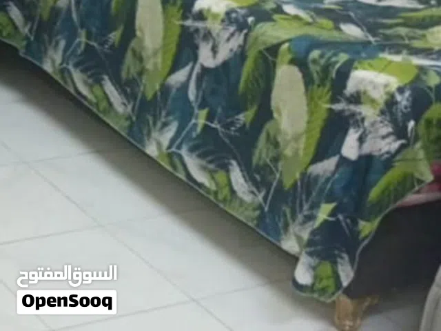 غرفة لحالك وحمام مشترك ب 60ريال شاملة الماي والكهرباء والنت شهرين مقدم120ريال