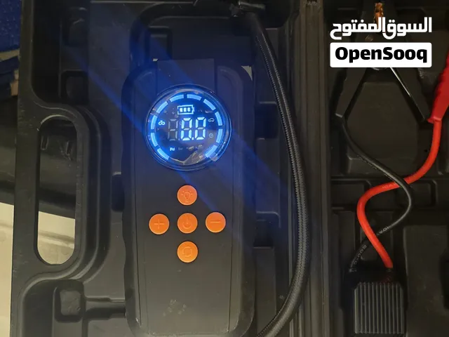 للبيع جهاز بطاريه لشحن المركبات ونفخ الاطارات وفي نفس الوقت باور بنك لتعبيه الهواتف