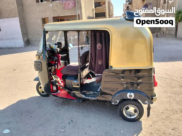 توك توك  بحاله جيده جدا علي الشغل  علي طول