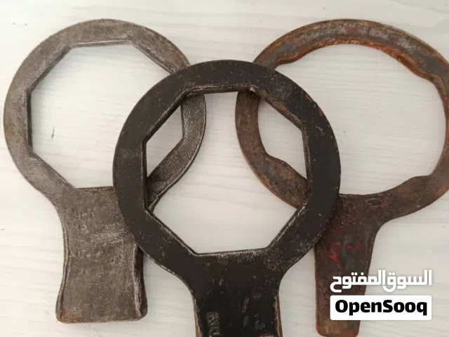 قطع غيار واكسسوارات شاحنات