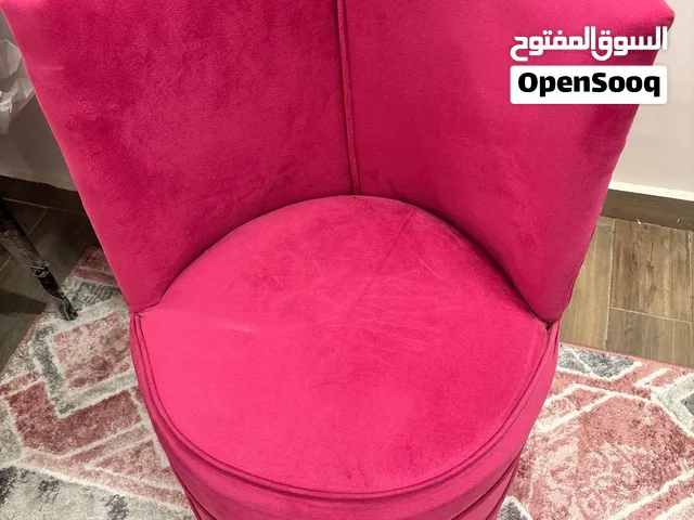 كرسي تسريحة في حالة ممتازة