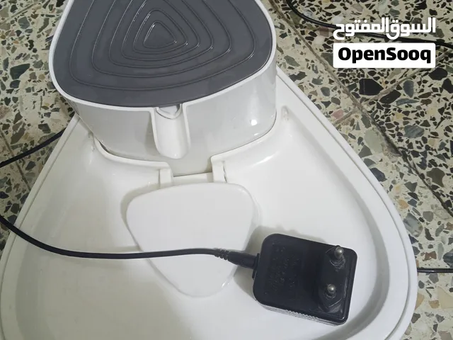 نافورة ماء شرب للقطط