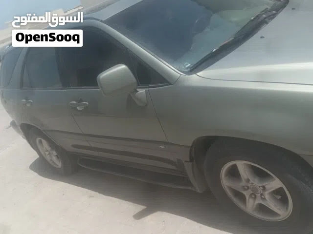 لكزس اراكس