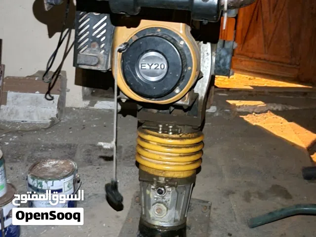 دكاكة يدوي للإيجار بالحديدة