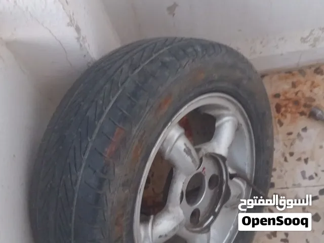 جنط للبيع بحاله لوكاله مع كوشوك جديد مقاس 14 مع مفتاح جنط وجكمطلوب 30 لموقع السلط