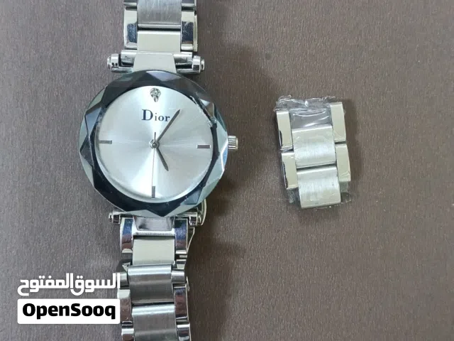 ساعة ديور درجة اولى مطليه