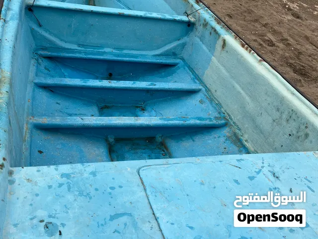 قارب للبيع 20 قدم مكينه 40 مع الملكيه