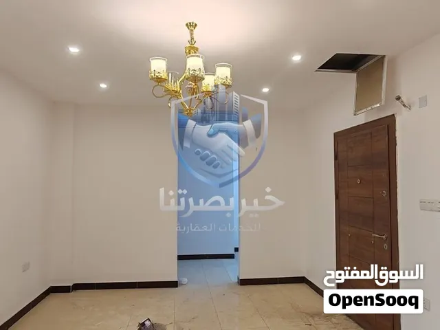 شقة تجارية او سكنية للايجار/مجمع سعفة البصرة