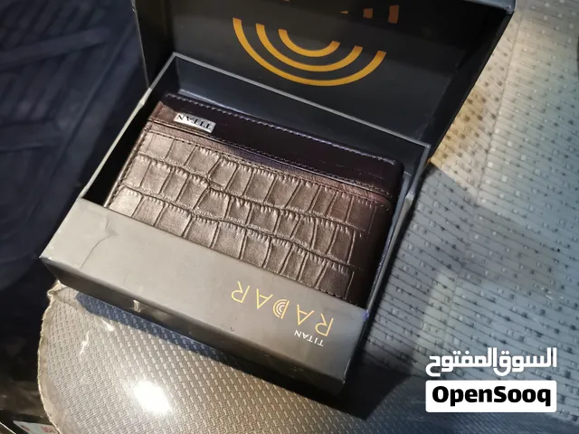 محفظه رجاليه من تيتان نقشه جلد تمساح