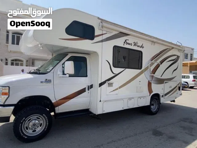 فورد 2018 أمريكي(24 قدم ) فور ويل 4X4 المسافة المقطوعة  8 الاف.                     يسع الي 6 اشخاص